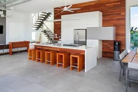 Beachside 3 Bedroom Villa With Pool And Resort Amenities - White Villas - V4 Long Bay